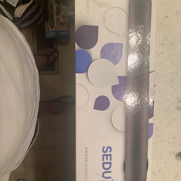 Shelia faij earrings - Picture 4 of 8